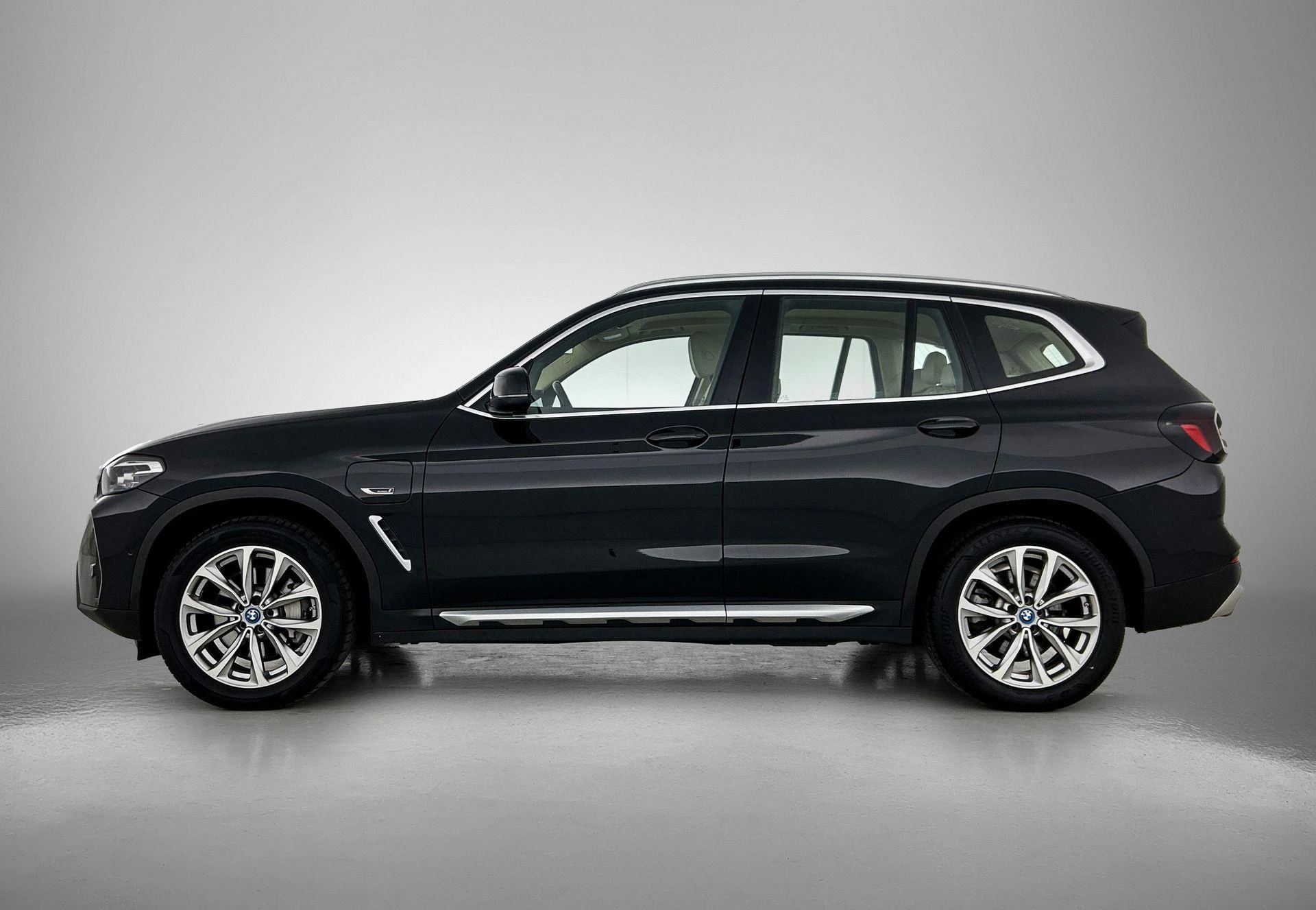 BMW X3 met kenteken 44 – autofoto 4