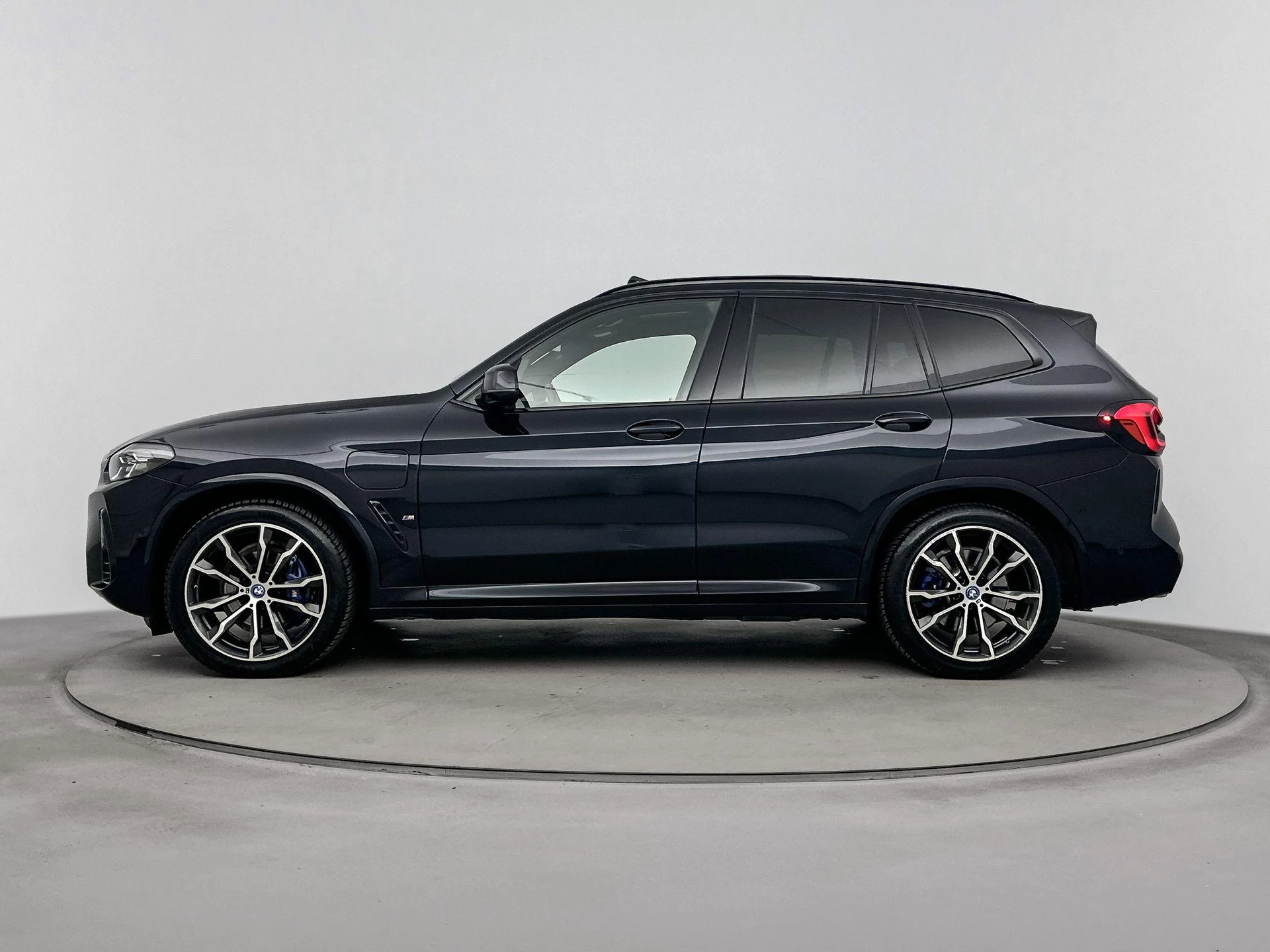BMW X3 met kenteken 44 – autofoto 4