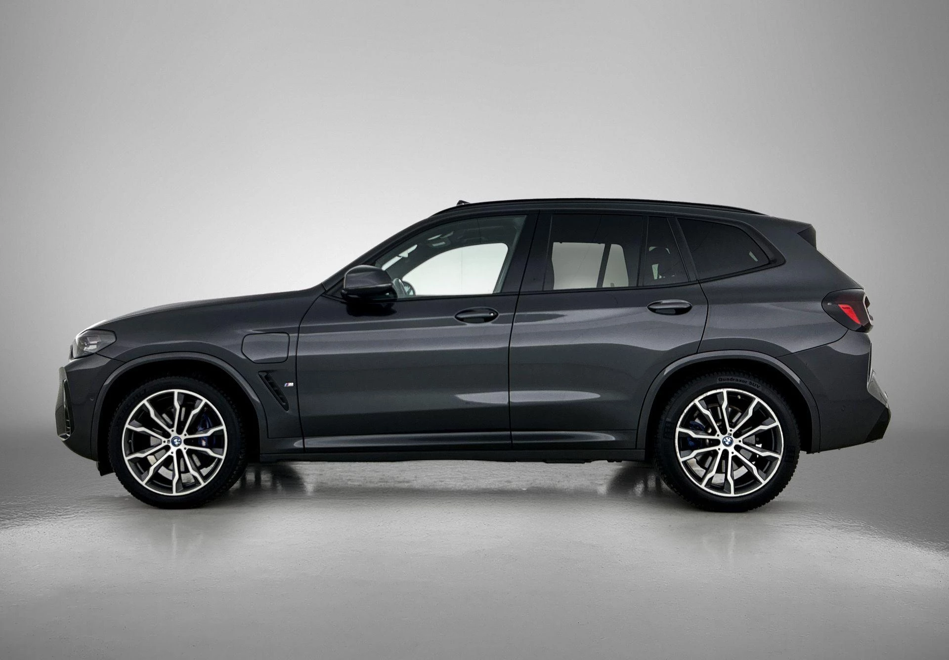 BMW X3 met kenteken 44 – autofoto 4
