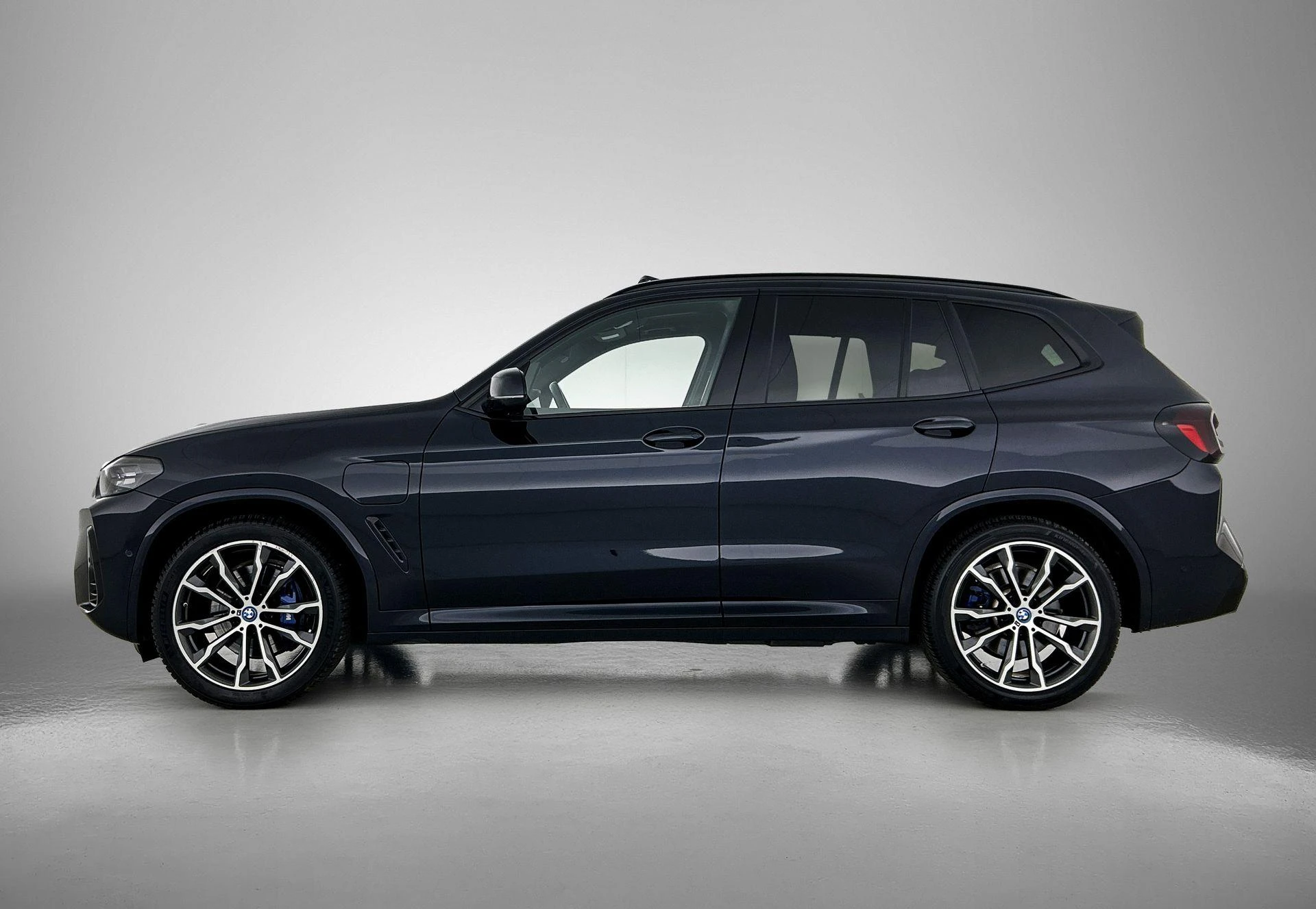 BMW X3 met kenteken 44 – autofoto 5