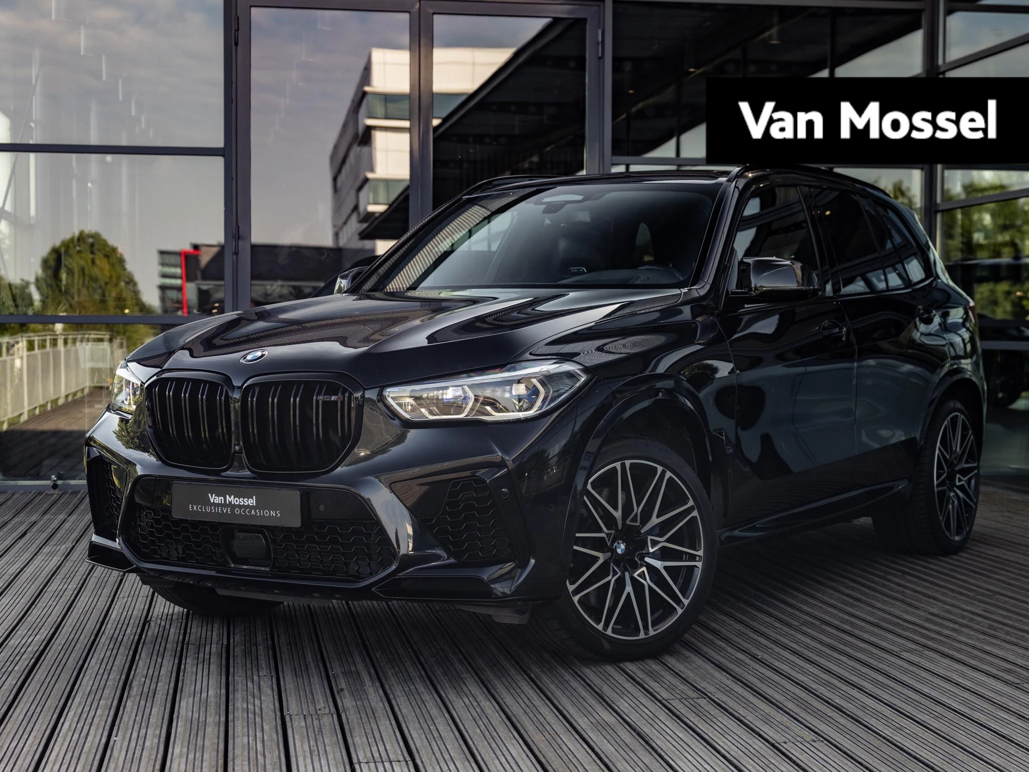BMW X5 met kenteken 165100 – autofoto 2