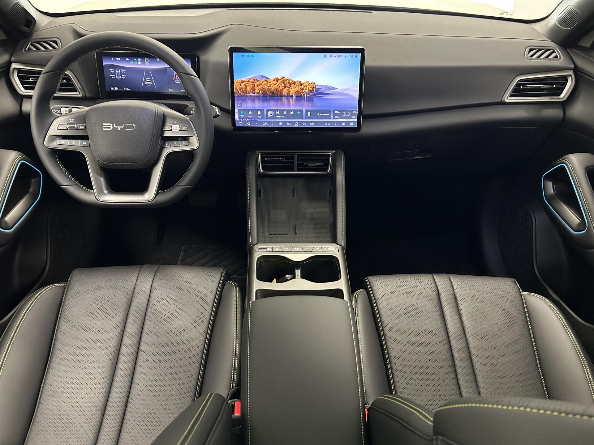BYD ATTO2 – autofoto 3