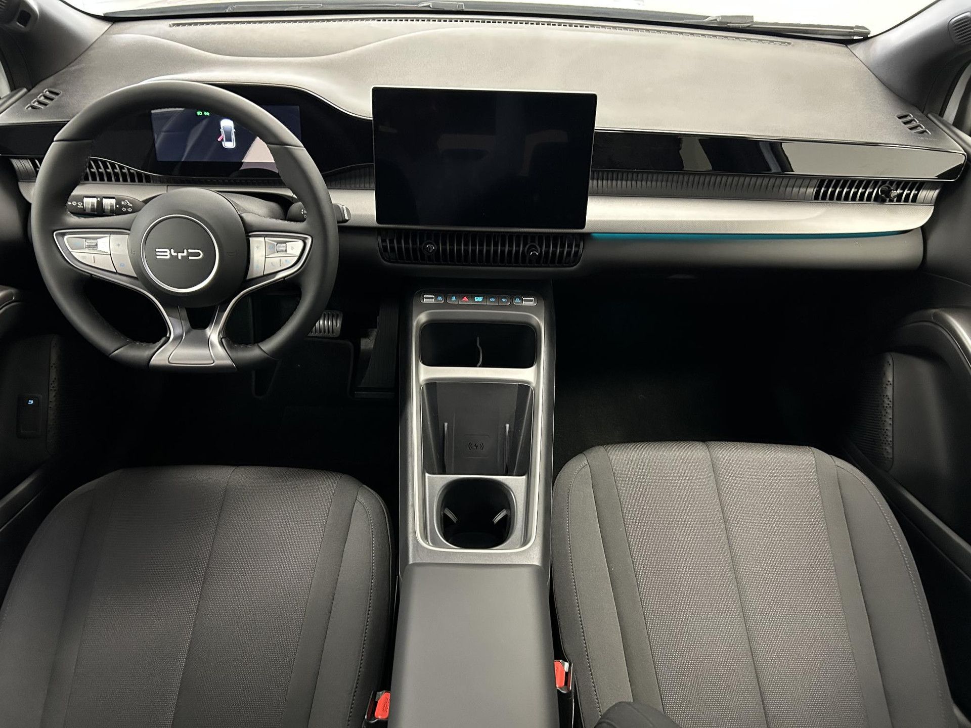 BYD DOLPHIN – autofoto 3