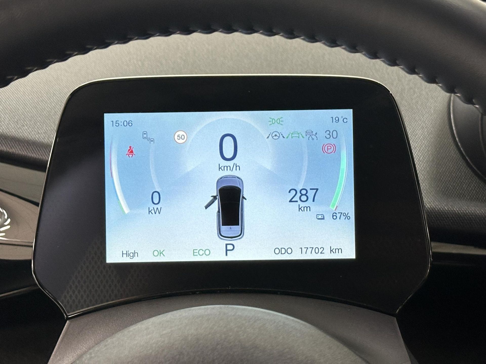 BYD DOLPHIN met kenteken Z-777-RZ – autofoto 4
