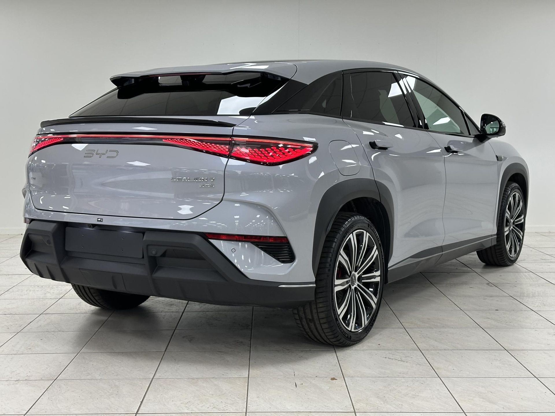 BYD SEALION – autofoto 2