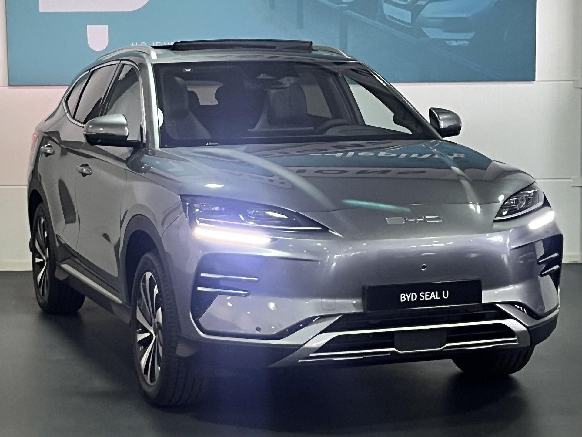 BYD SEALU – autofoto 5