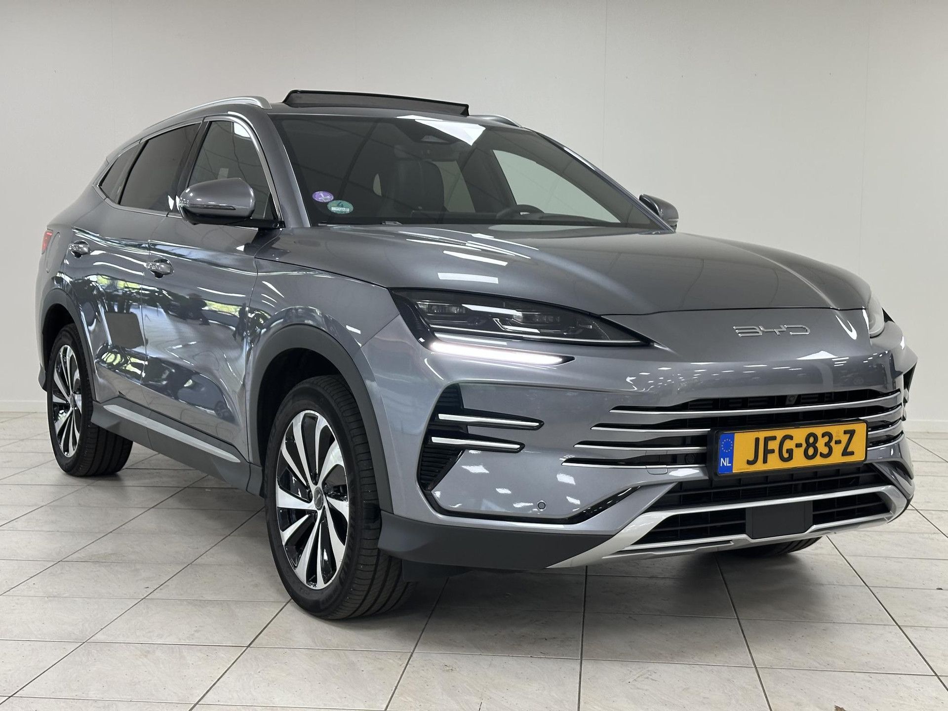 BYD SEALU met kenteken JFG-83-Z – autofoto 5