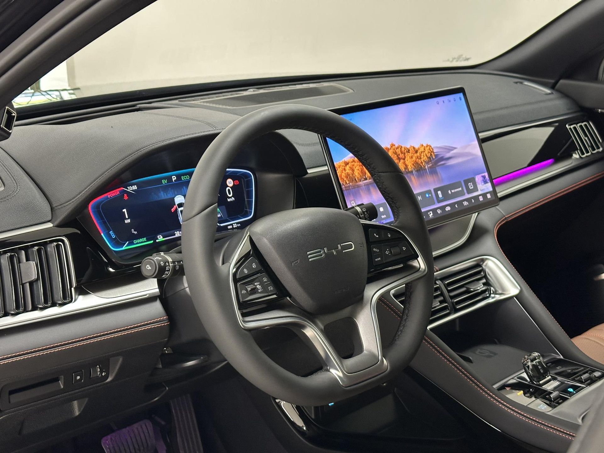 BYD SEALU met kenteken KZL-09-P – autofoto 3