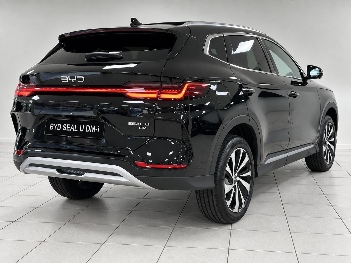 BYD SEALU met kenteken KZL-49-P – autofoto 2