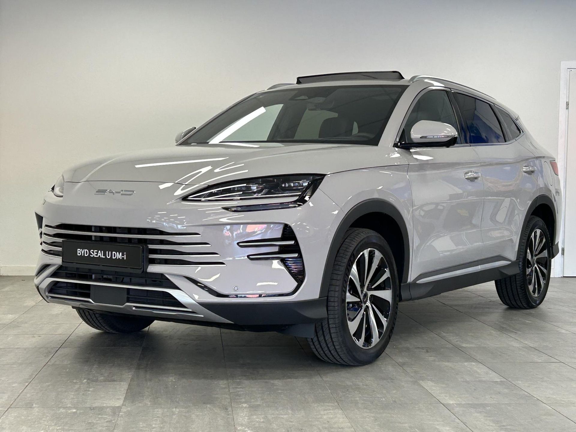 BYD SEALU financial lease – kenteken KZL-62-P