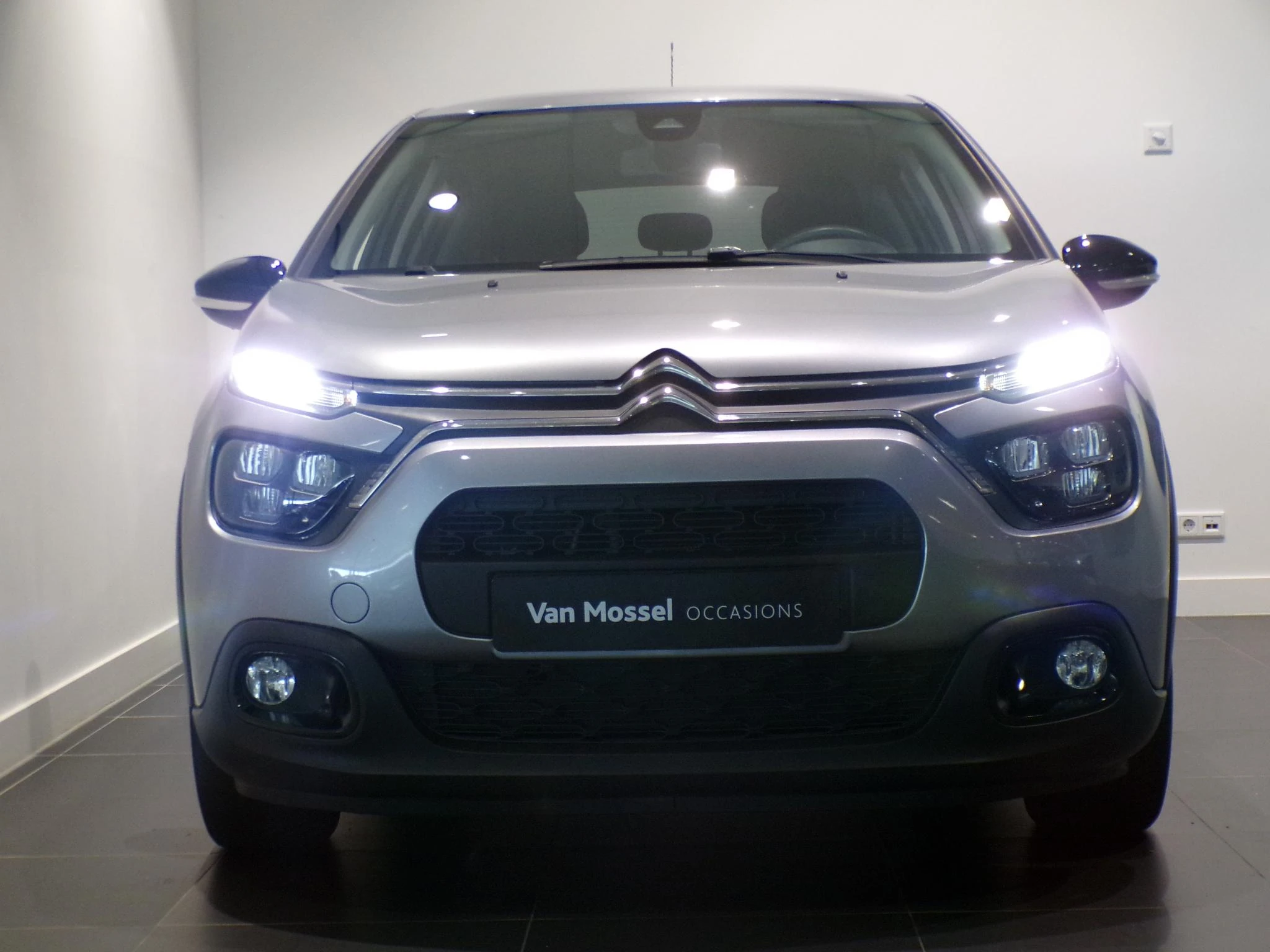 Citroën C3 met kenteken 49100 – autofoto 4