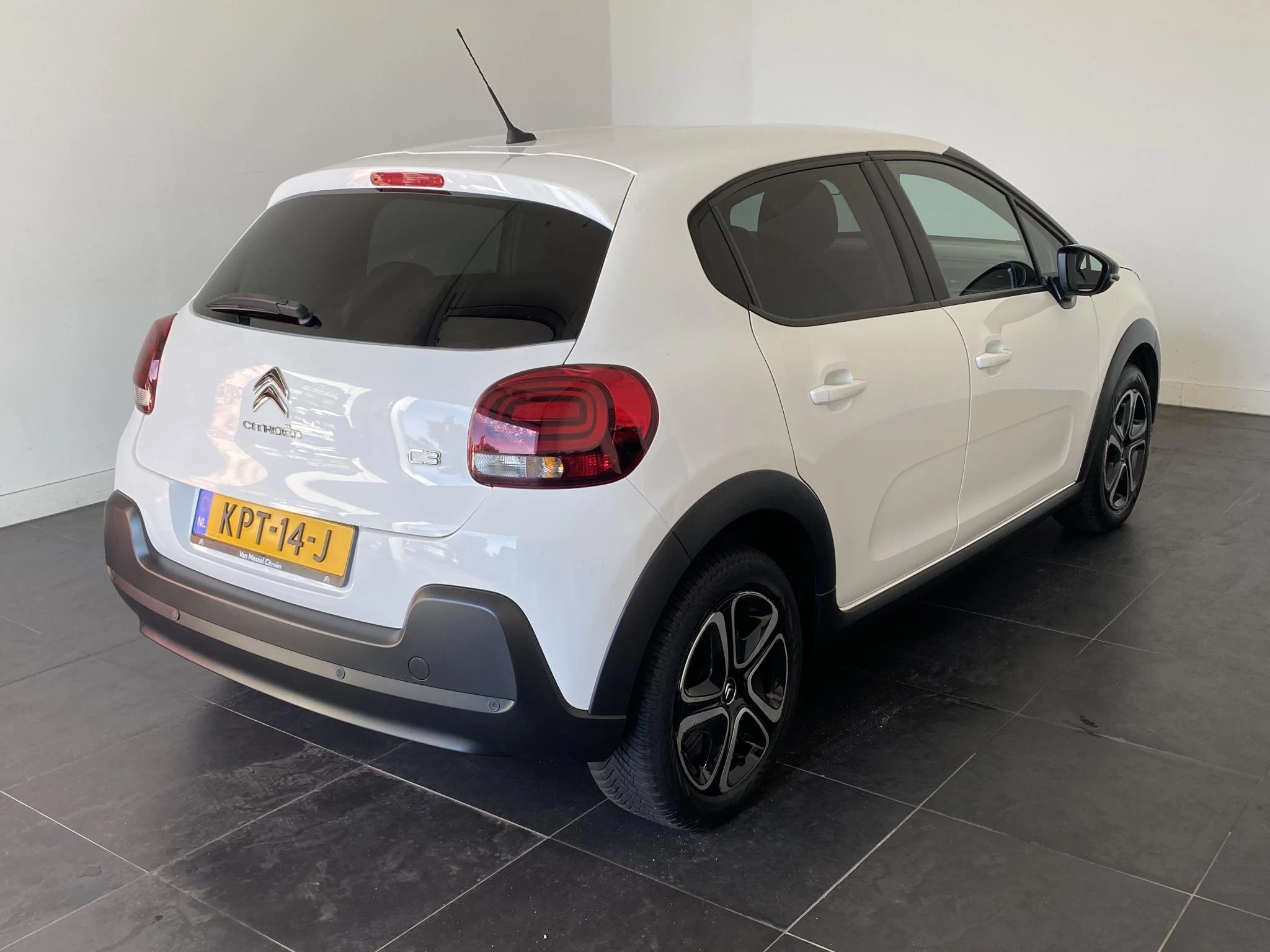 Citroën C3 met kenteken KPT-14-J – autofoto 4