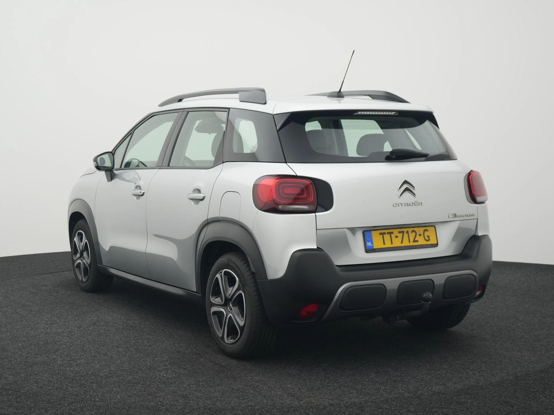 Citroën C3Aircross met kenteken 63100 – autofoto 3