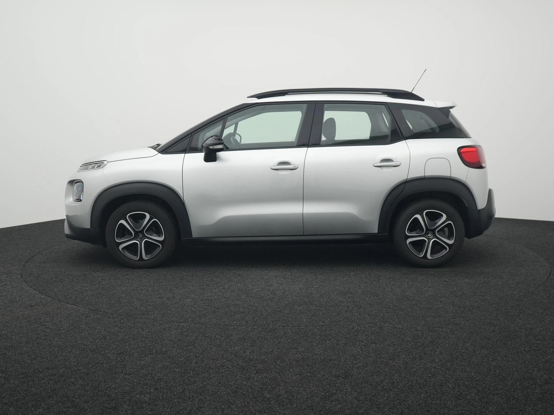 Citroën C3Aircross met kenteken 63100 – autofoto 5