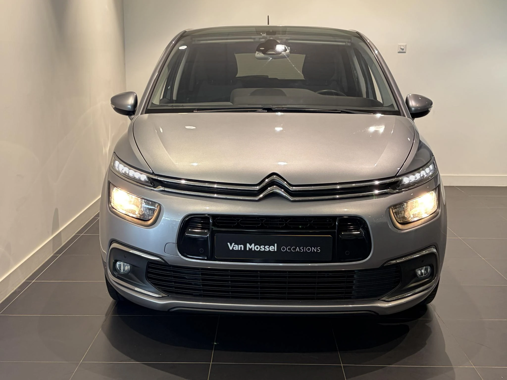 Citroën C4Spacetourer met kenteken 60100 – autofoto 4