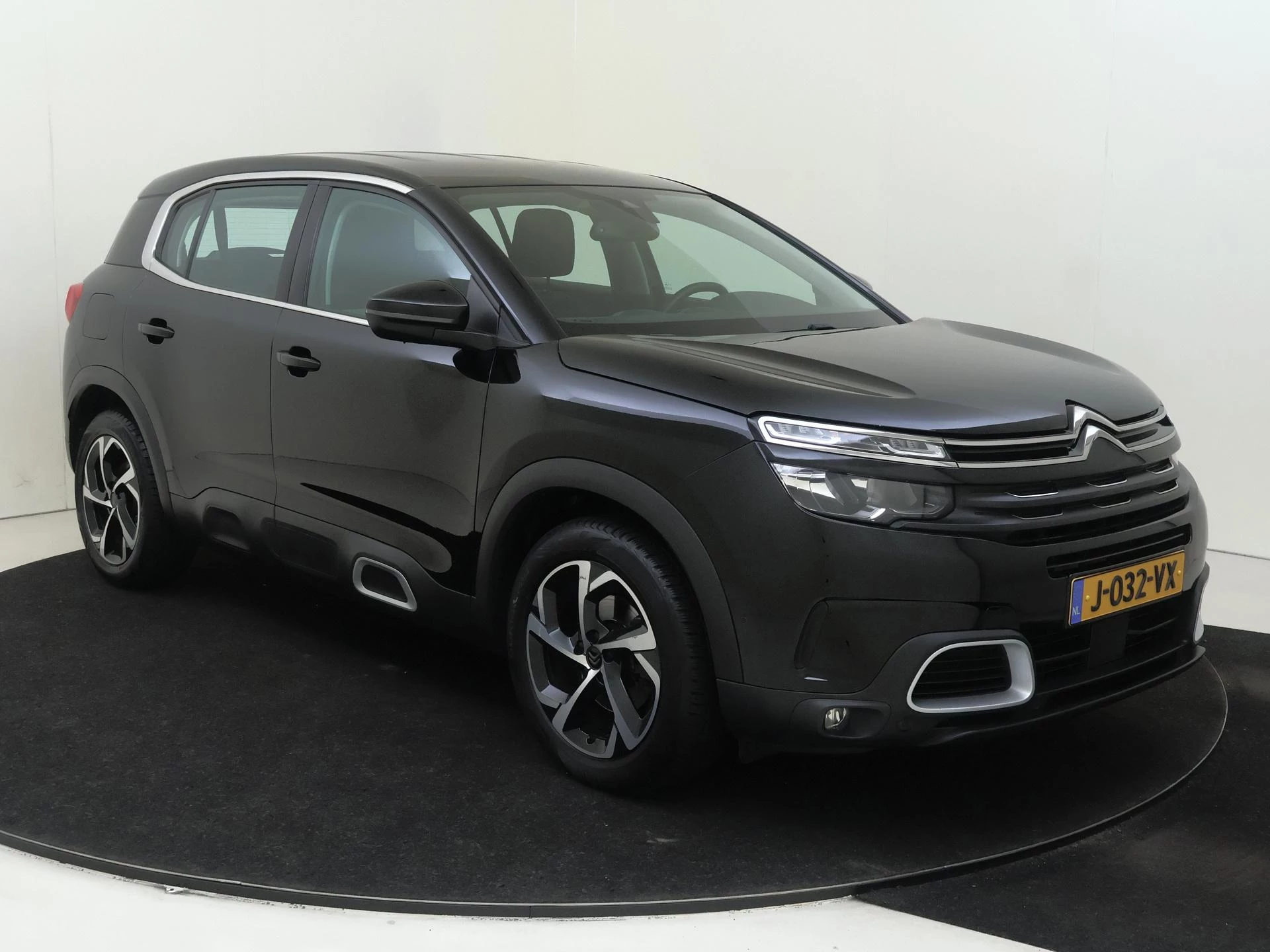 Citroën C5Aircross met kenteken 61100 – autofoto 3