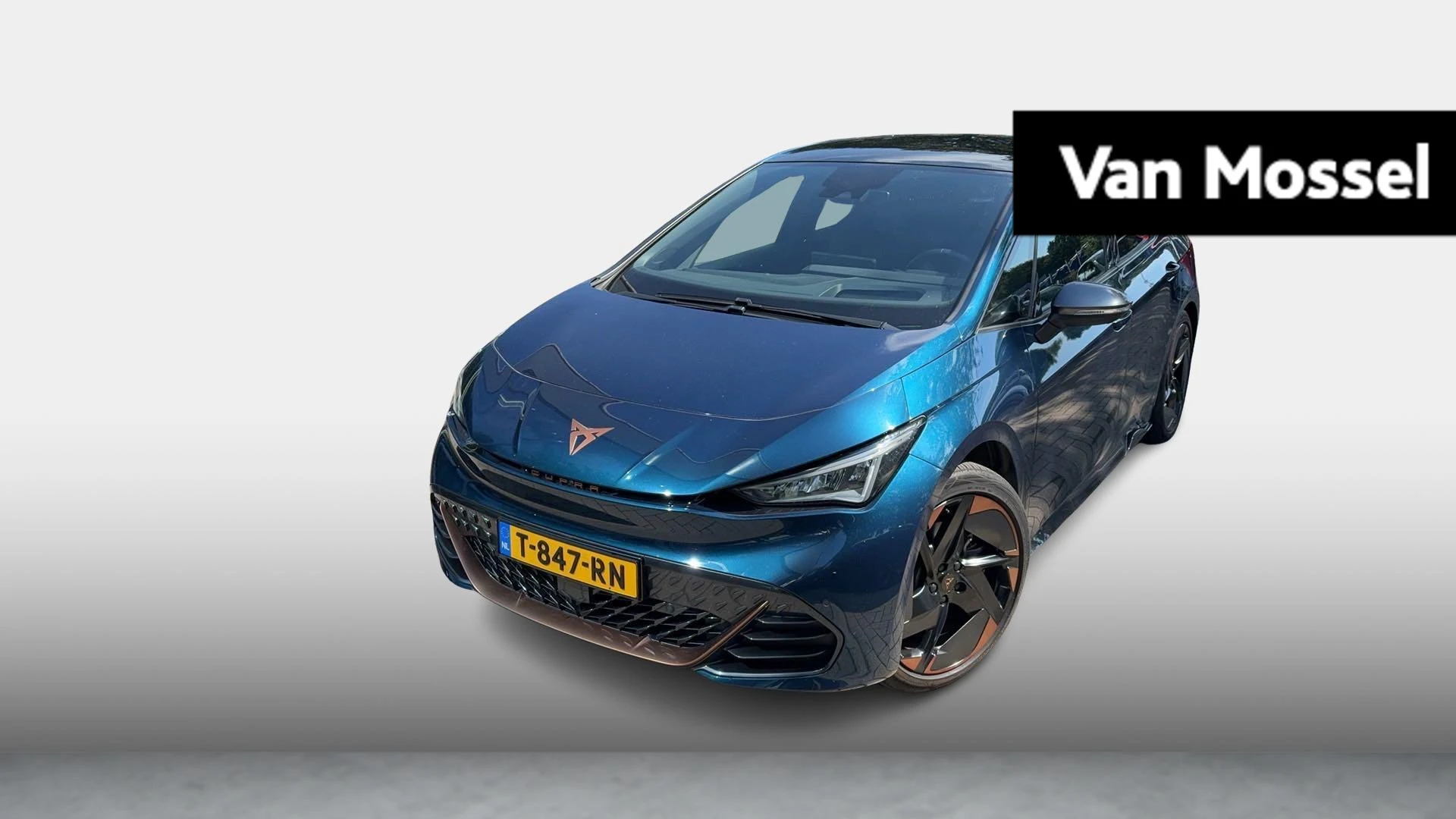 CUPRA Born – autofoto 2