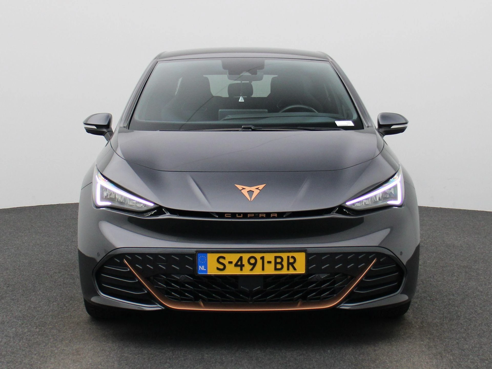 CUPRA Born – autofoto 4