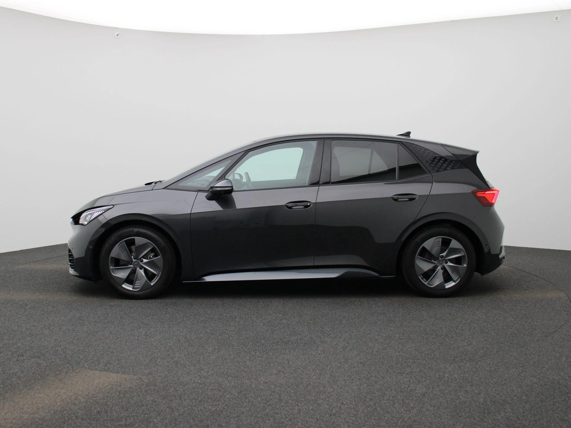 CUPRA Born – autofoto 5