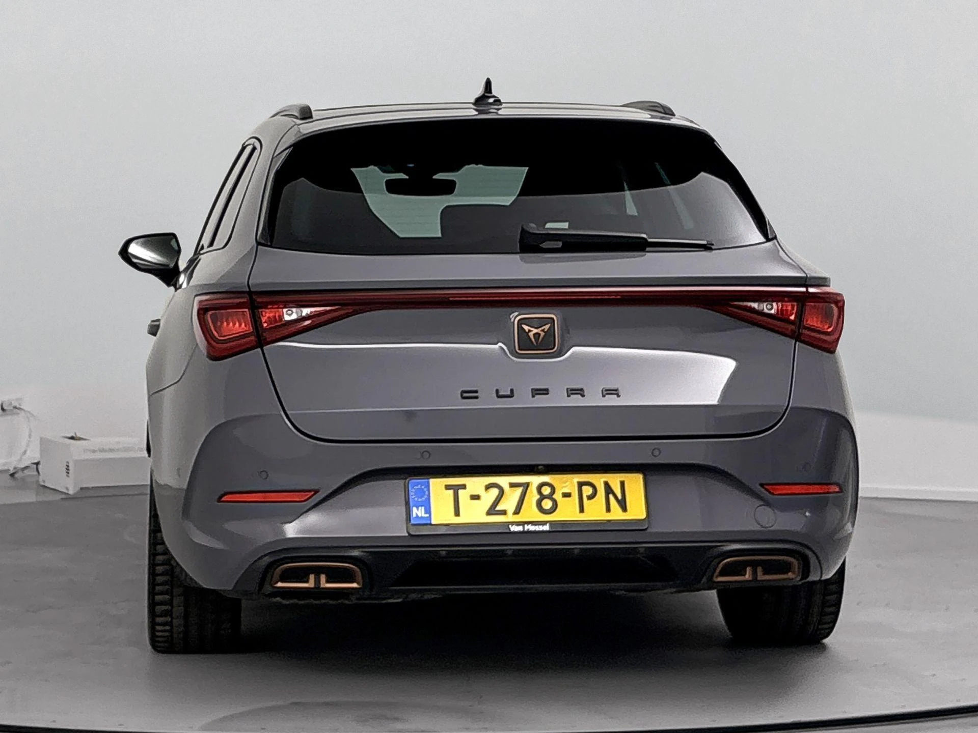 CUPRA LeonSportstourer met kenteken 59 – autofoto 5