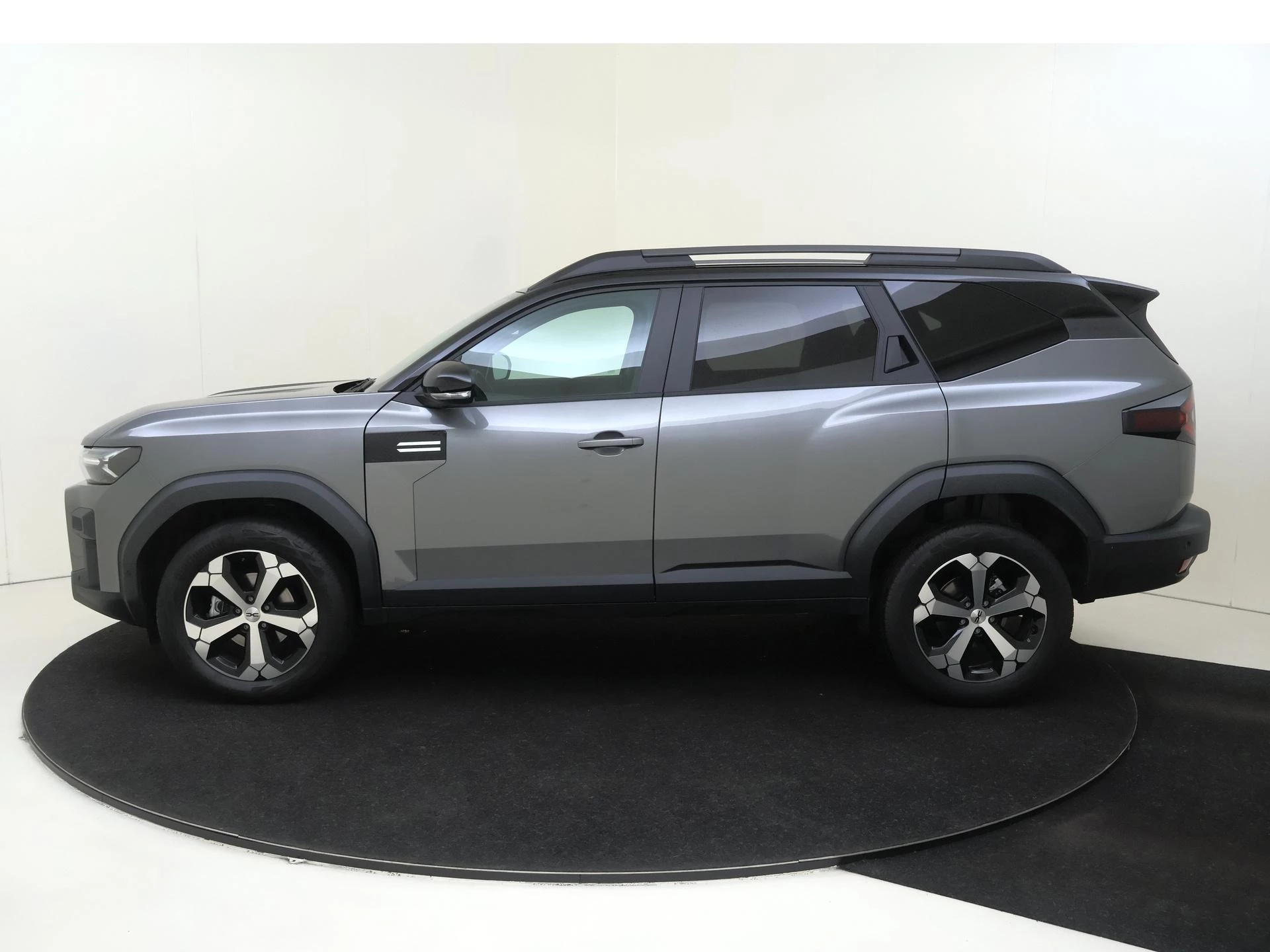 Dacia Bigster – autofoto 5