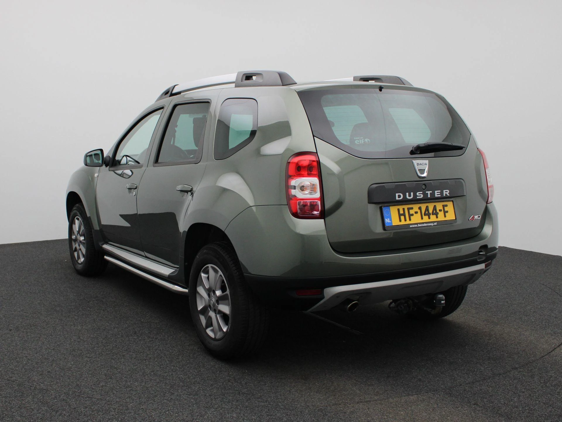 Dacia Duster met kenteken 61100 – autofoto 3