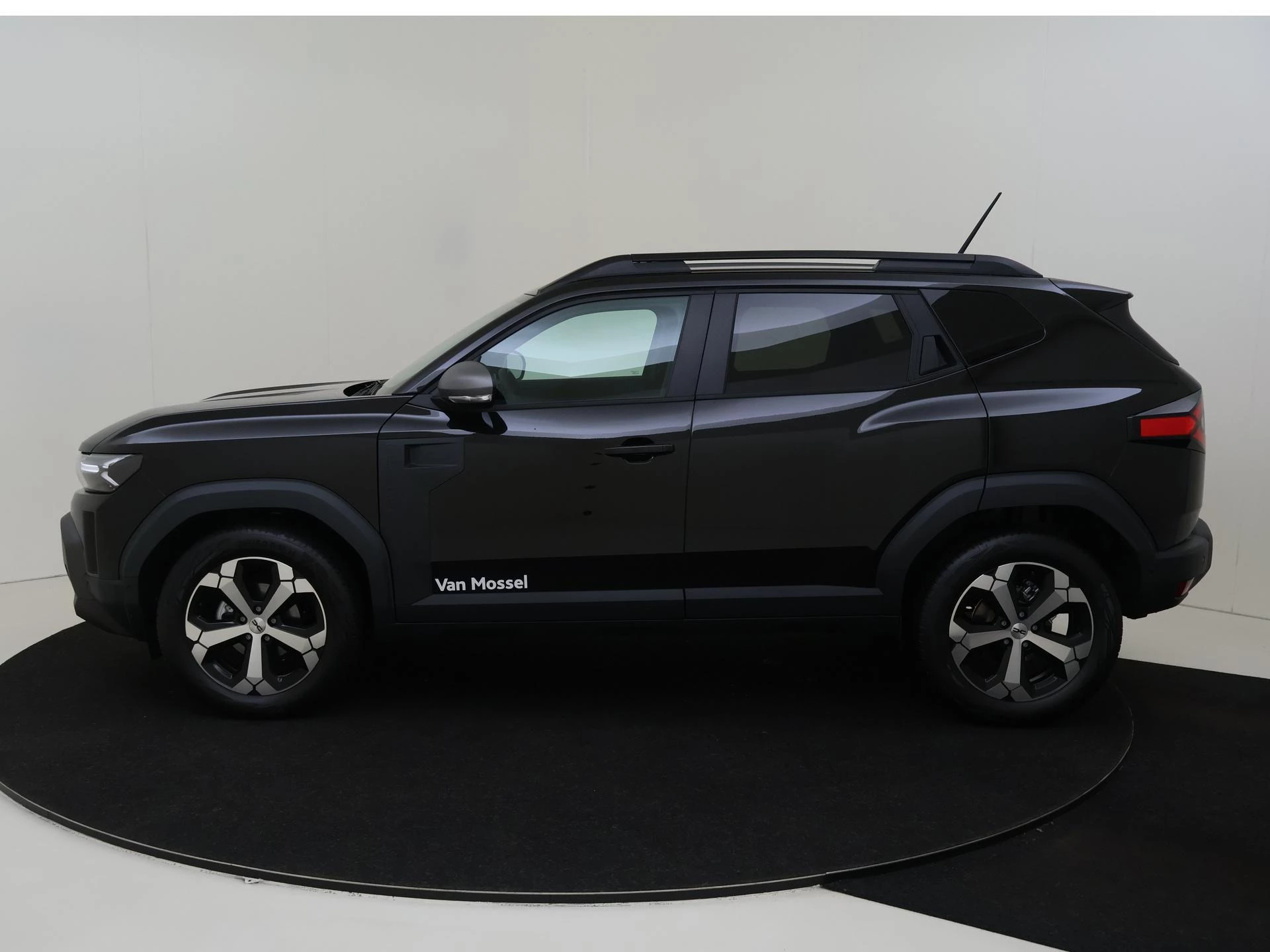 Dacia Duster met kenteken HBF-92-Z – autofoto 3