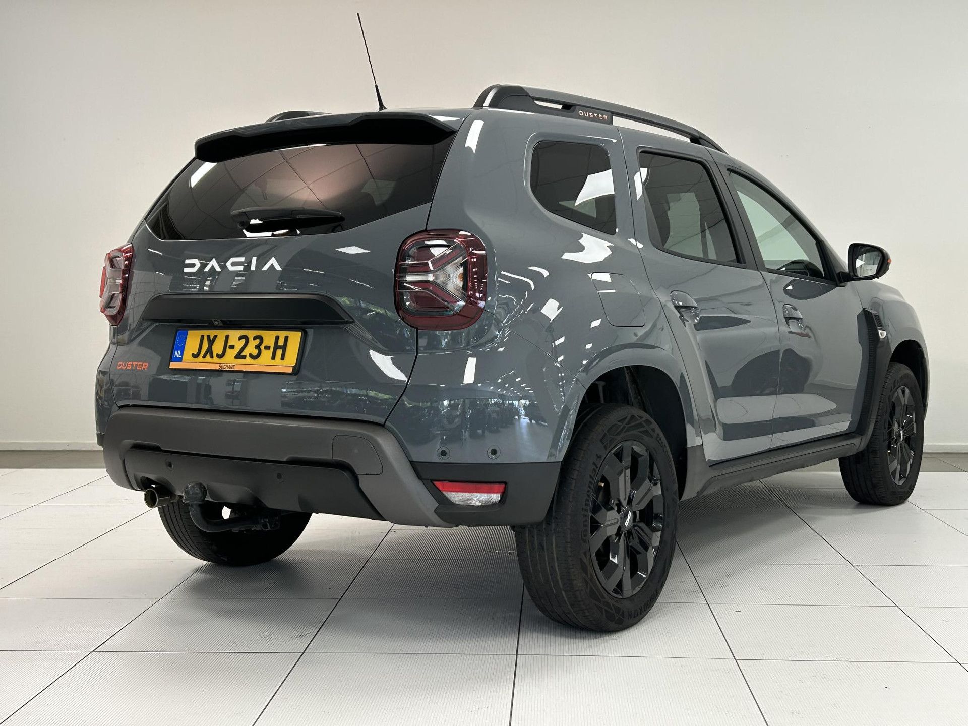 Dacia Duster met kenteken JXJ-23-H – autofoto 2