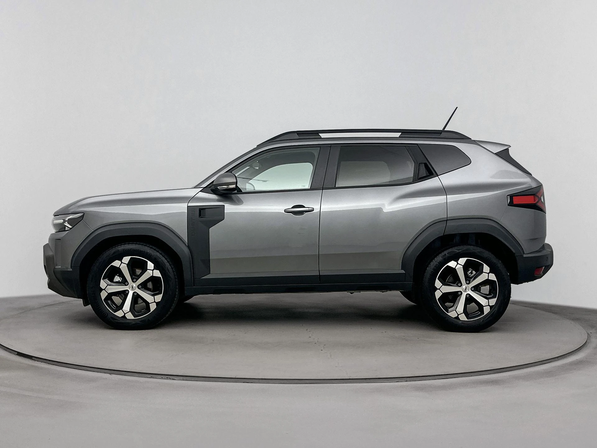 Dacia Duster met kenteken KKL-33-S – autofoto 4