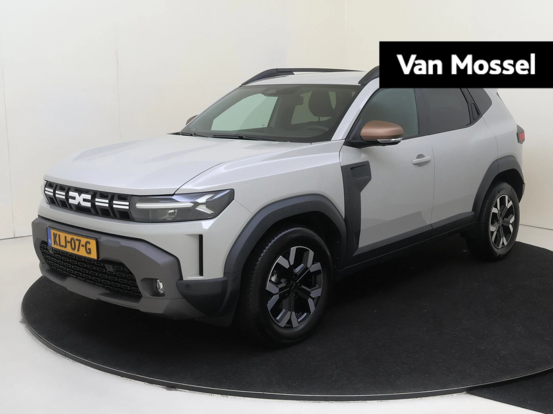 Dacia Duster met kenteken KLJ-07-G – autofoto 2