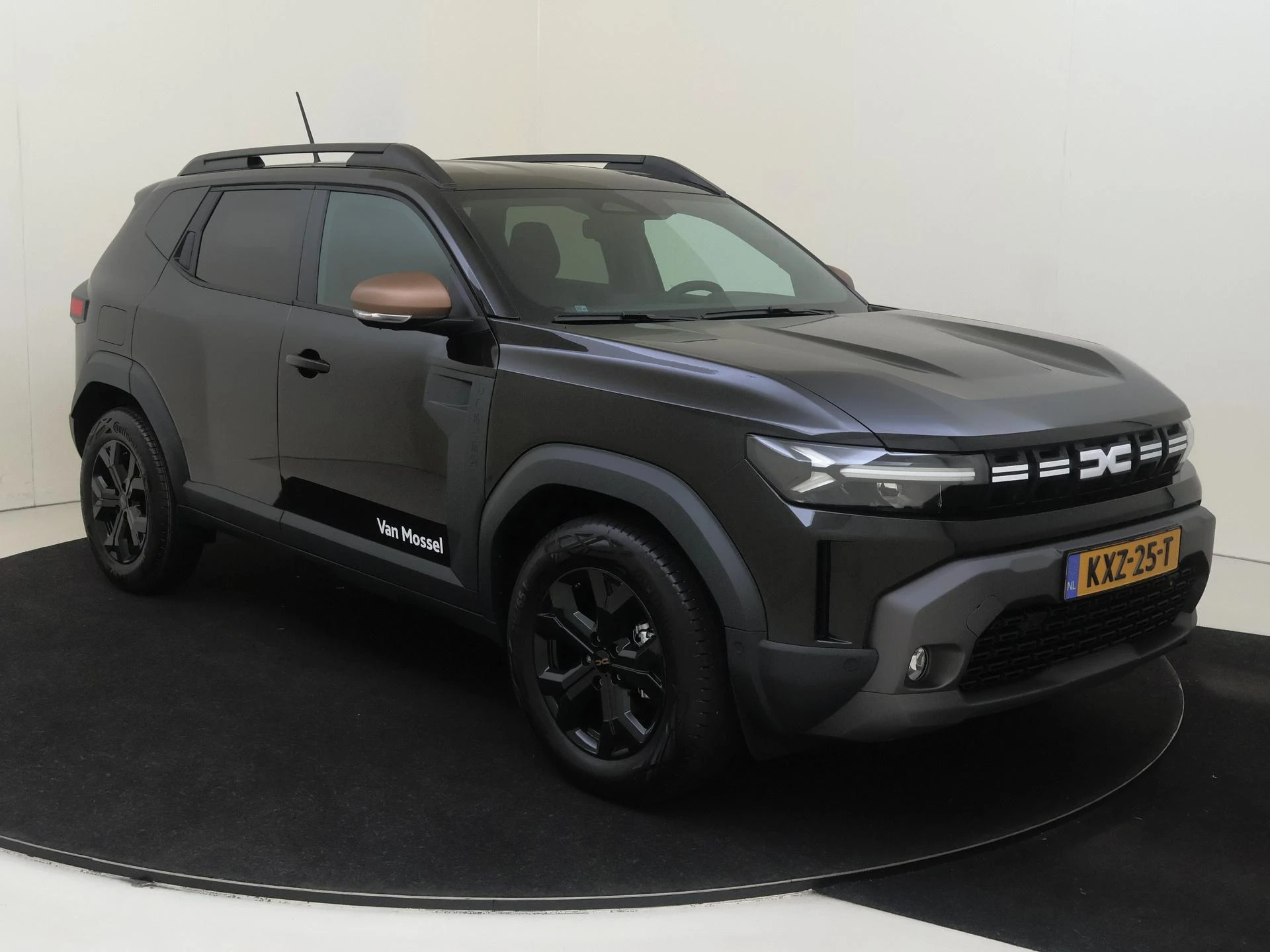 Dacia Duster met kenteken KXZ-25-T – autofoto 3