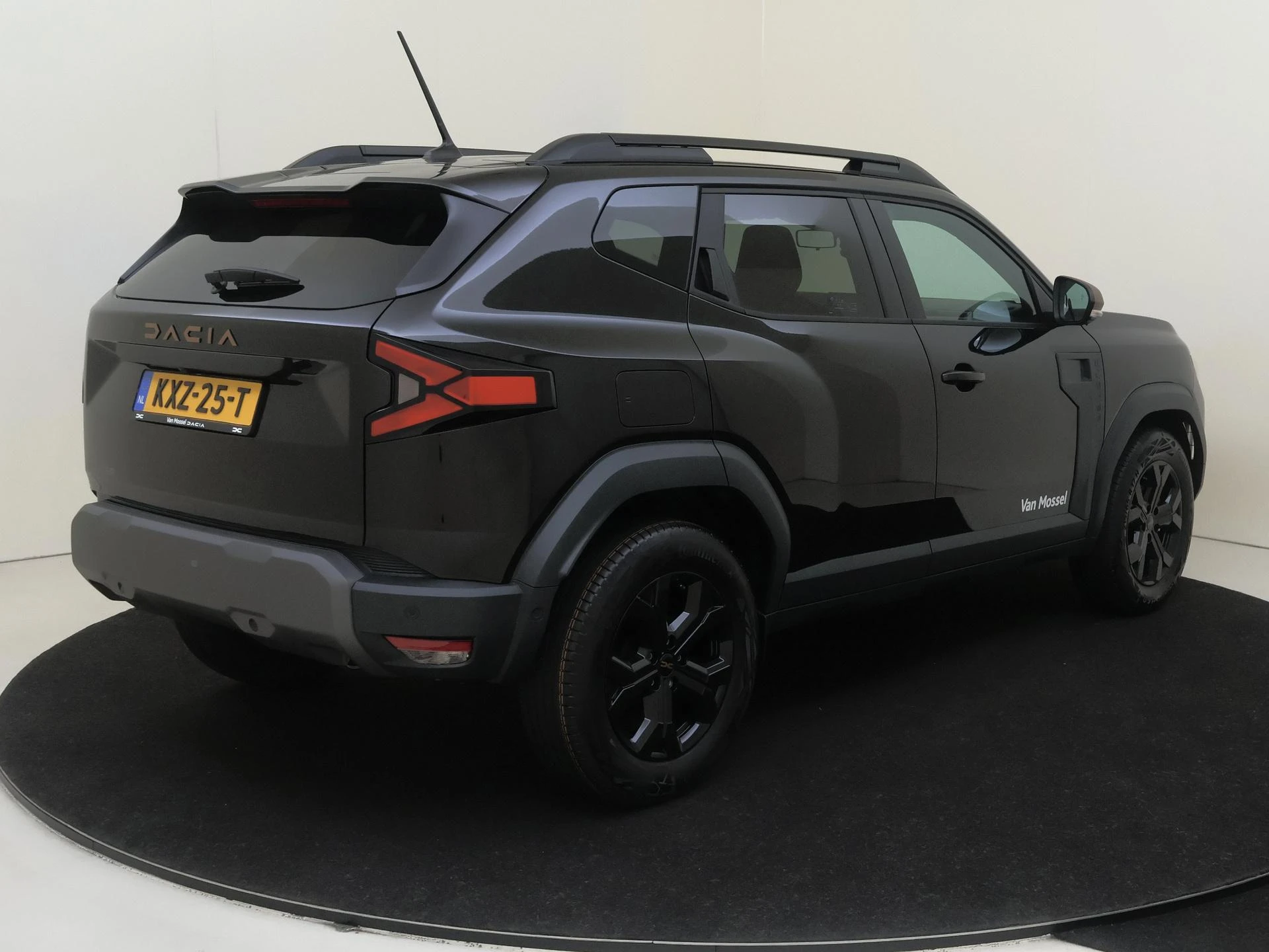 Dacia Duster met kenteken KXZ-25-T – autofoto 5