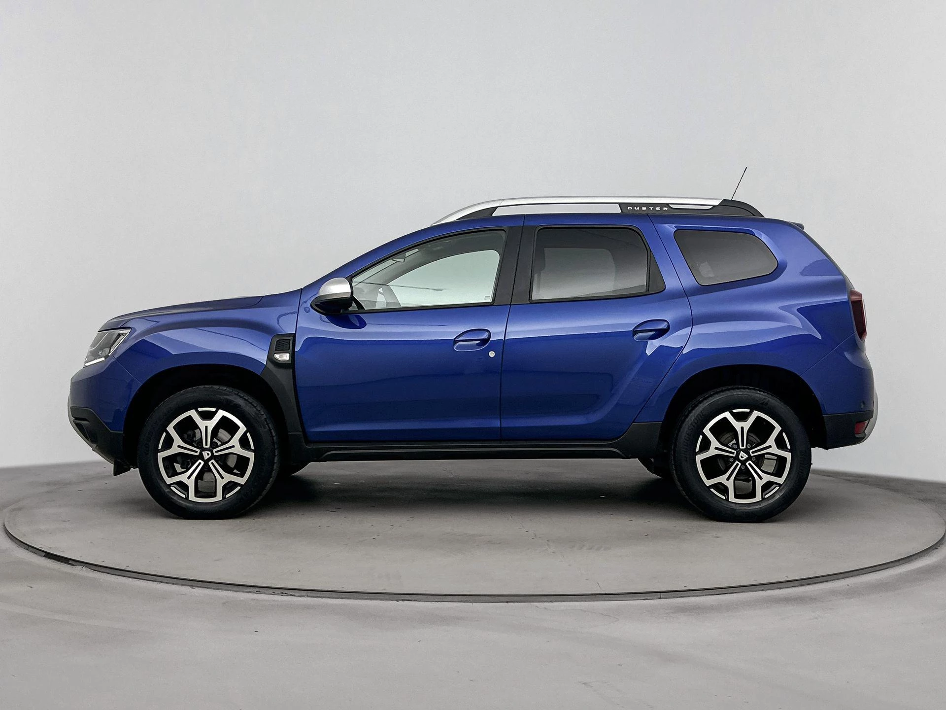 Dacia Duster met kenteken L-268-JH – autofoto 4