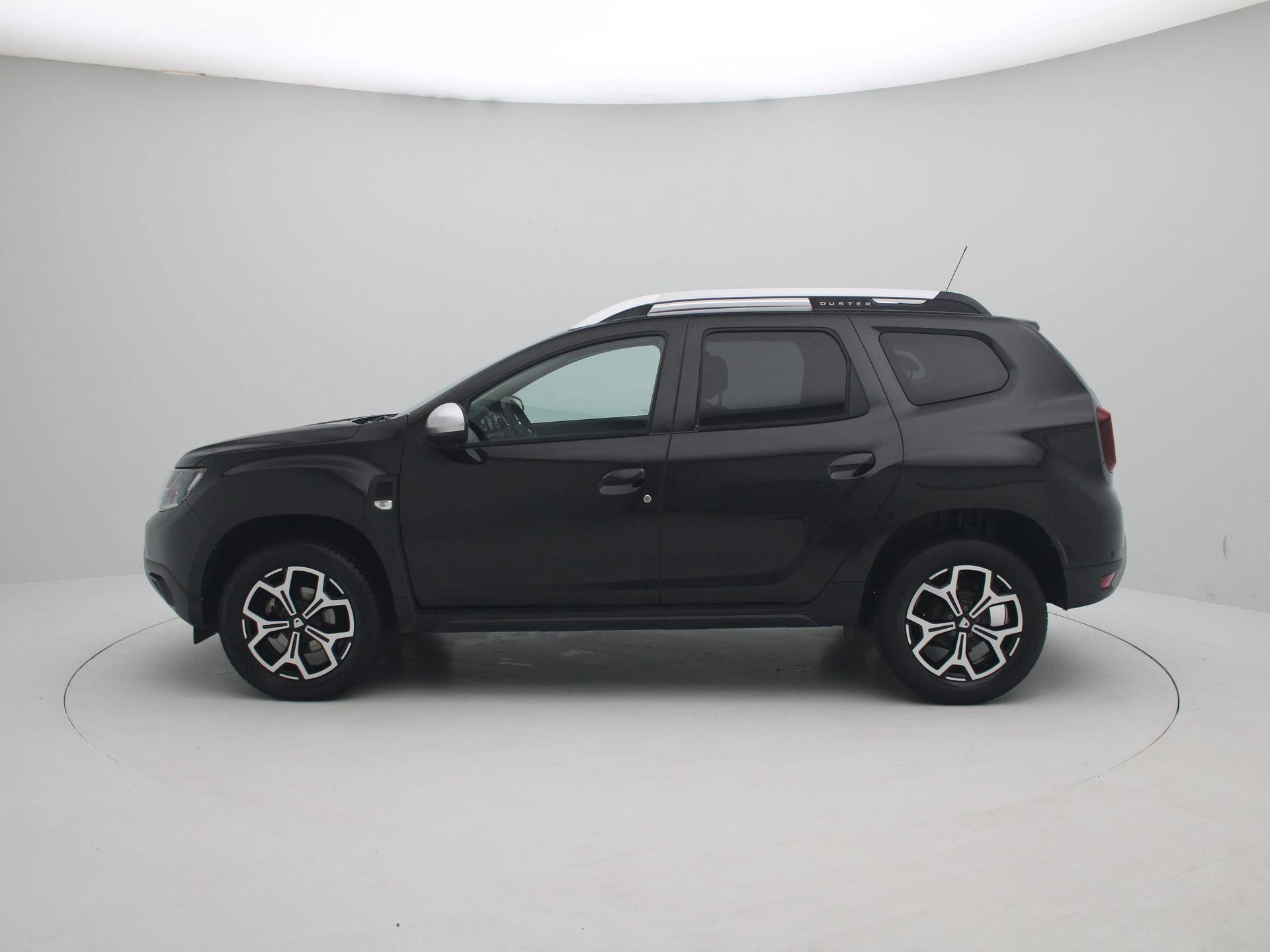 Dacia Duster met kenteken L-596-FN – autofoto 5