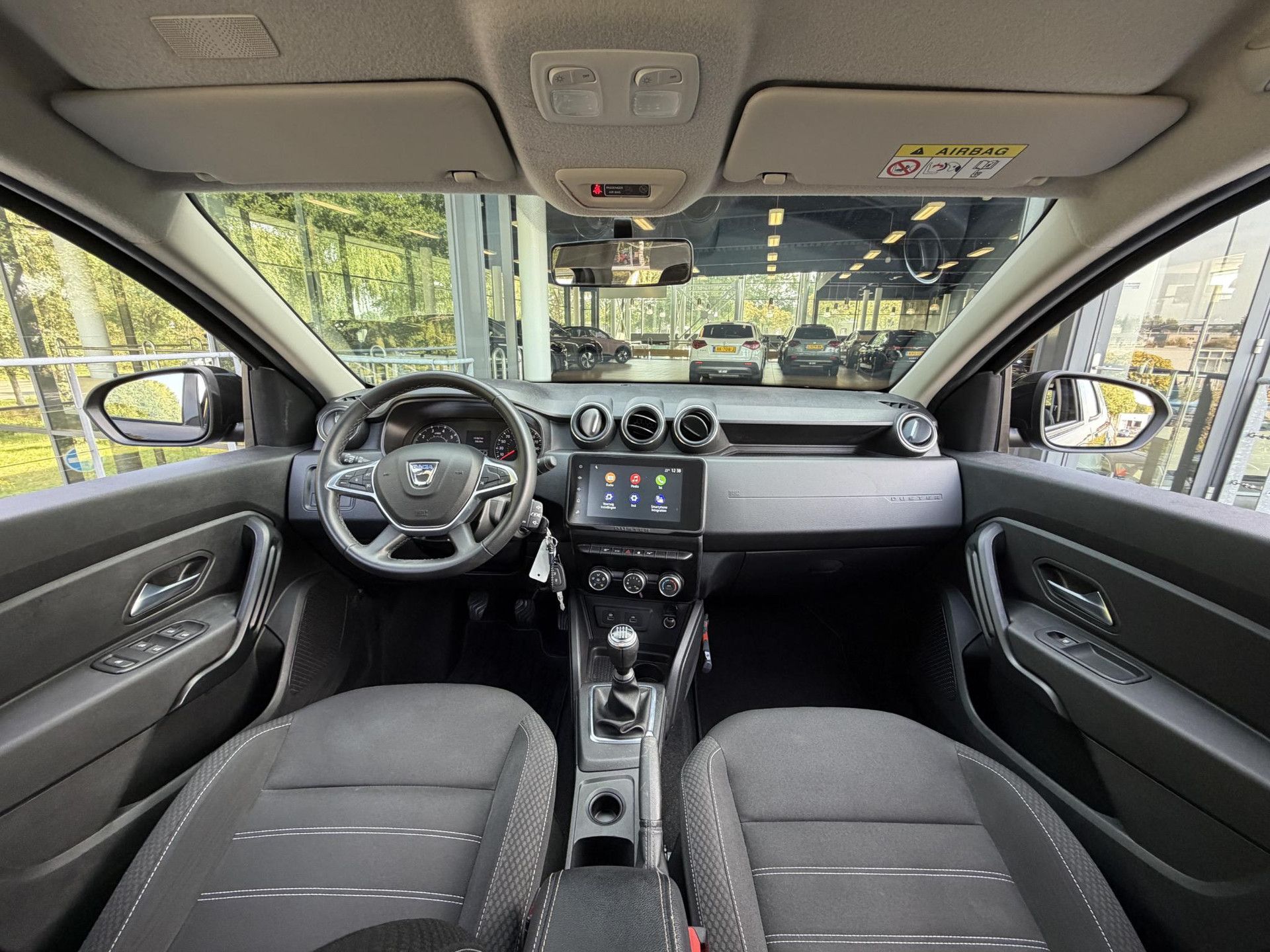 Dacia Duster met kenteken P-052-FN – autofoto 3