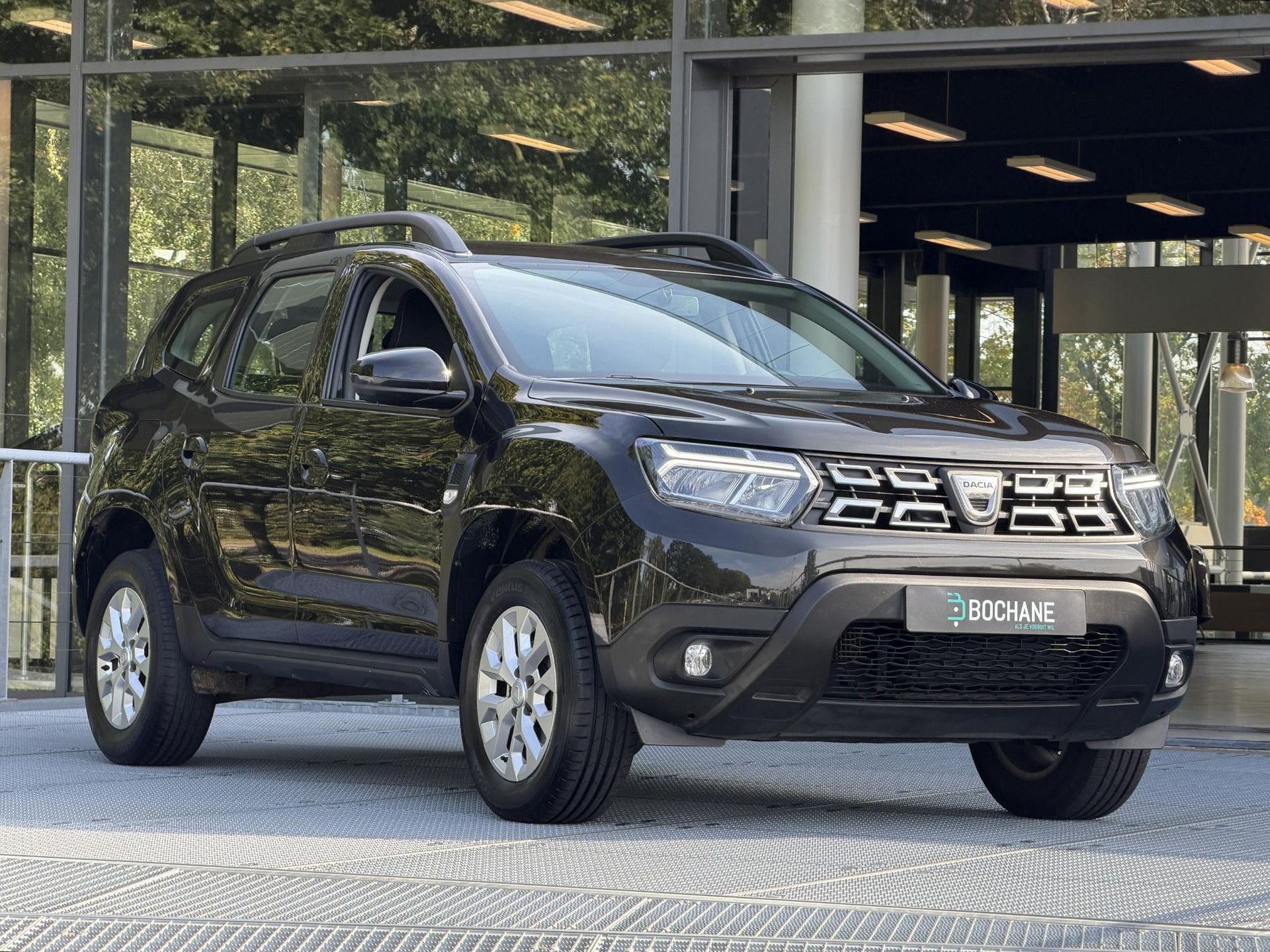 Dacia Duster met kenteken P-052-FN – autofoto 5