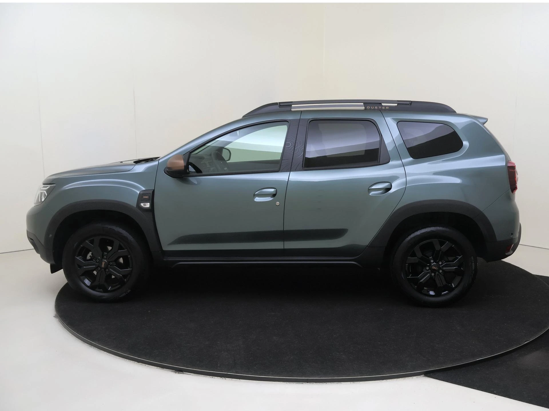 Dacia Duster met kenteken X-566-JL – autofoto 5