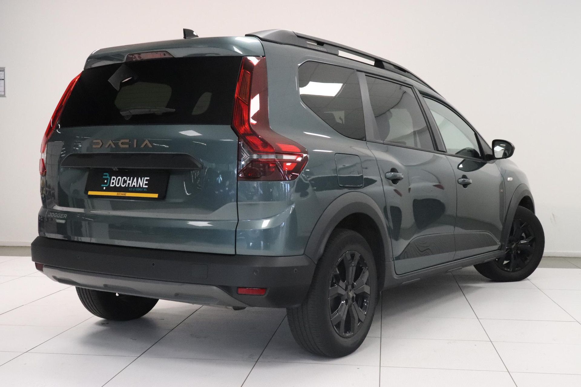 Dacia Jogger met kenteken KZH-27-L – autofoto 2