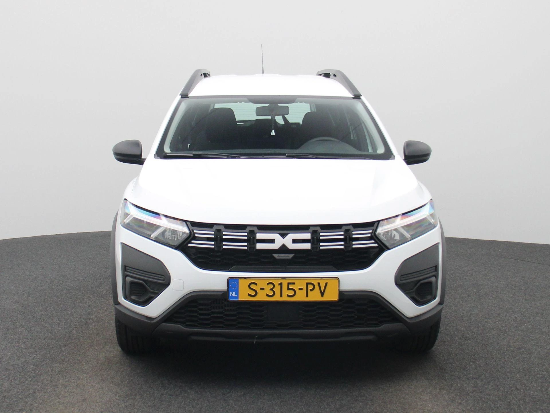 Dacia Jogger met kenteken S-315-PV – autofoto 4