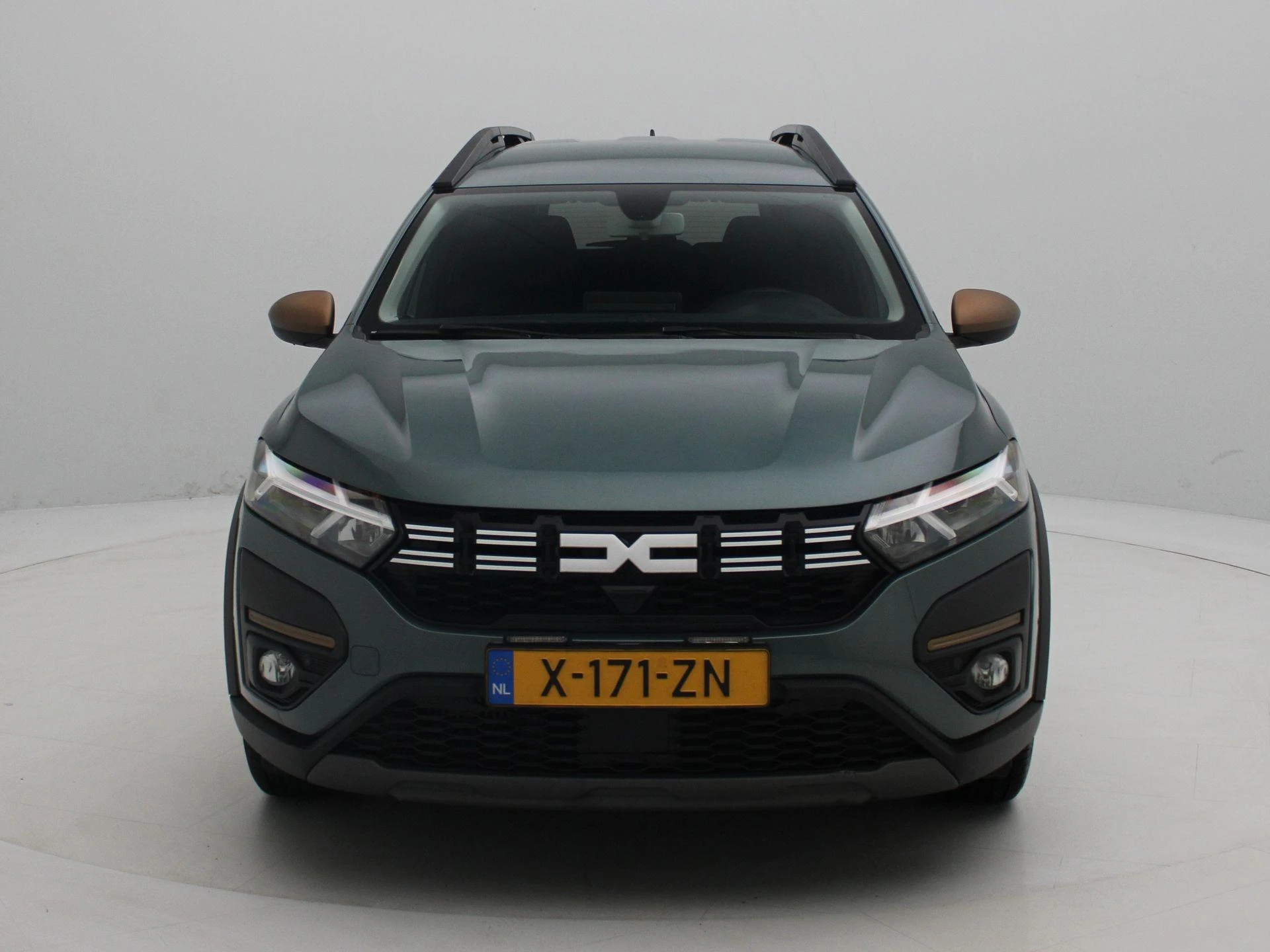 Dacia Jogger met kenteken X-171-ZN – autofoto 4