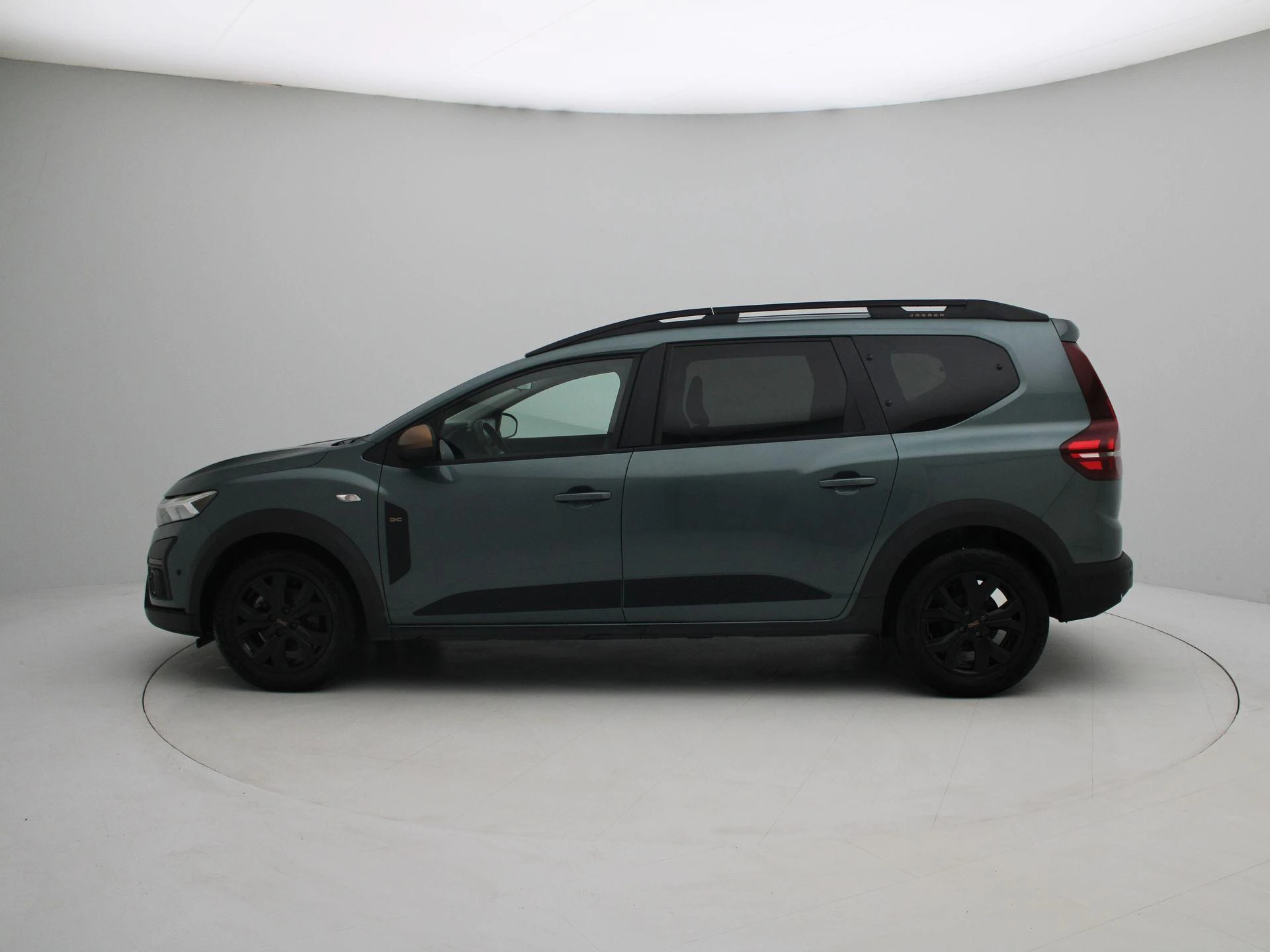 Dacia Jogger met kenteken X-171-ZN – autofoto 5