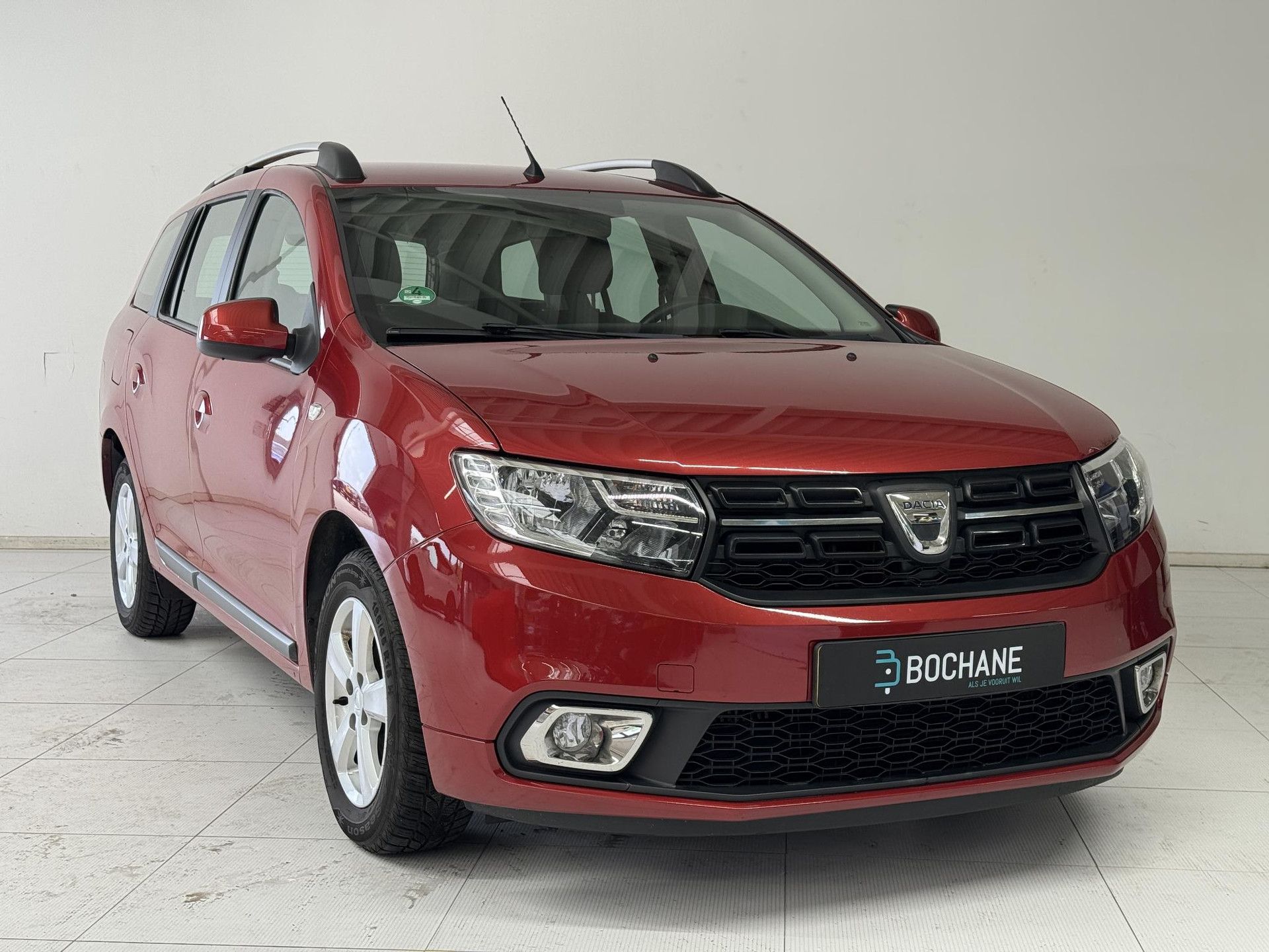 Dacia Logan met kenteken RD-663-K – autofoto 5