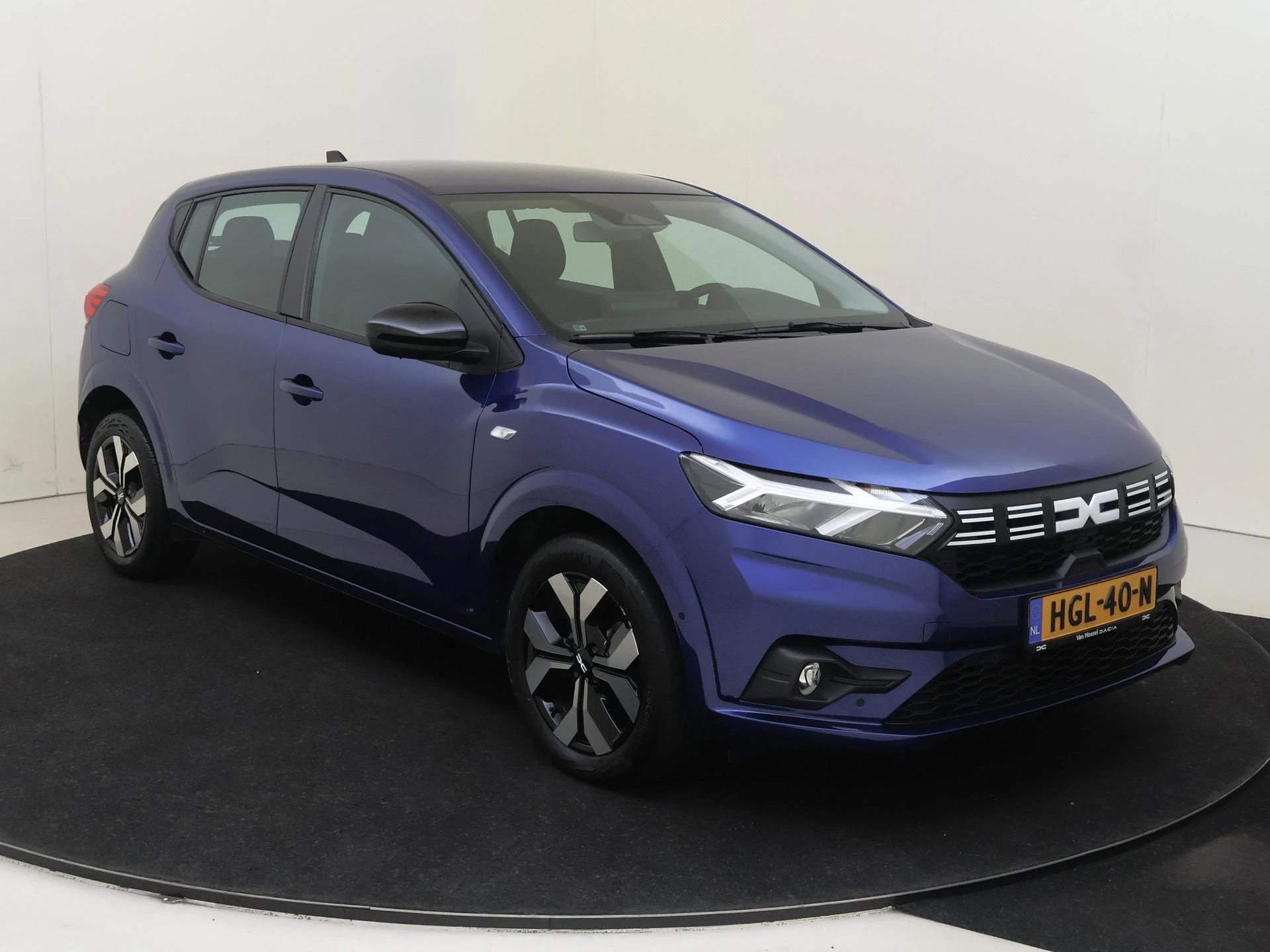 Dacia Sandero met kenteken HGL-40-N – autofoto 3