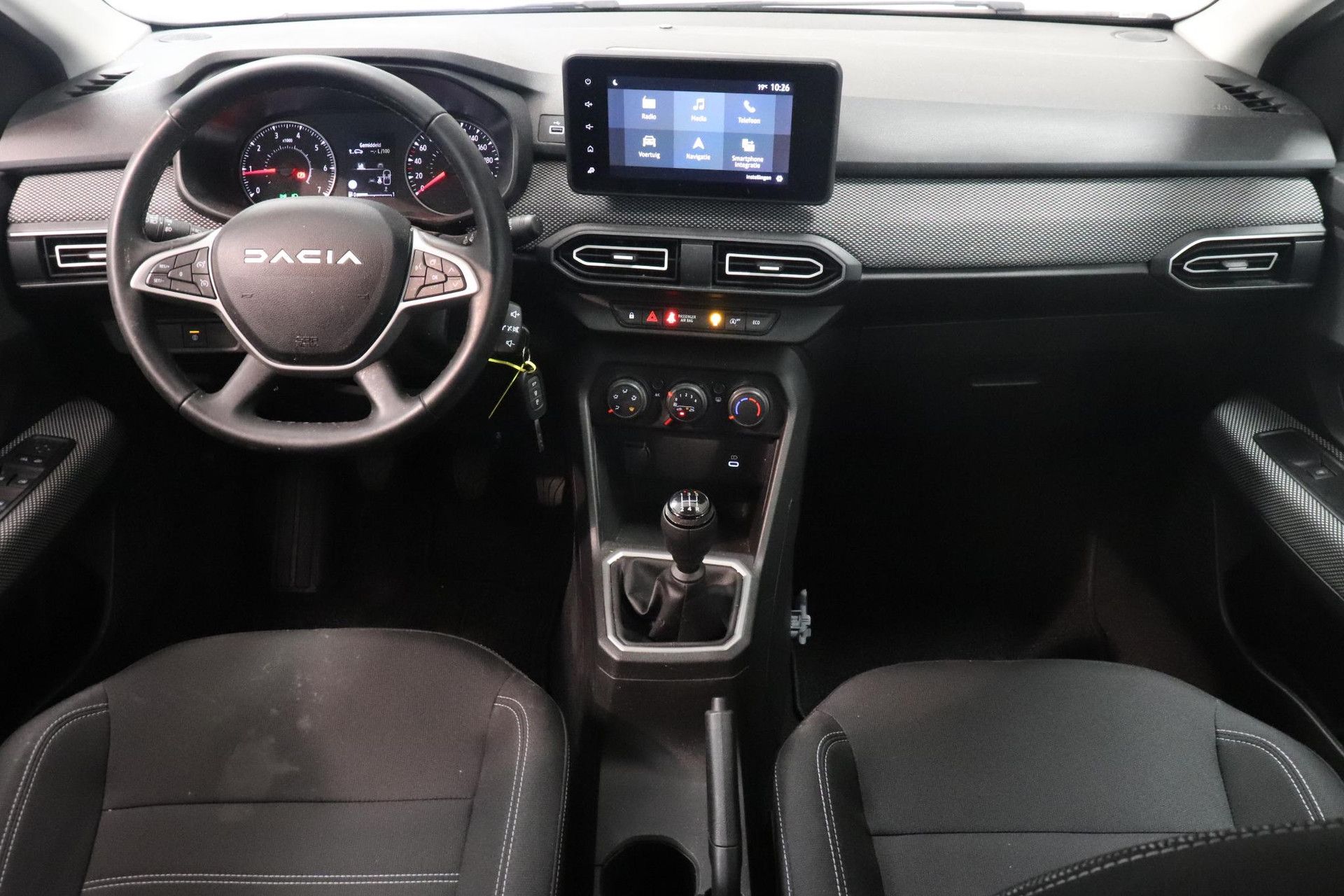 Dacia Sandero met kenteken HZT-57-D – autofoto 3