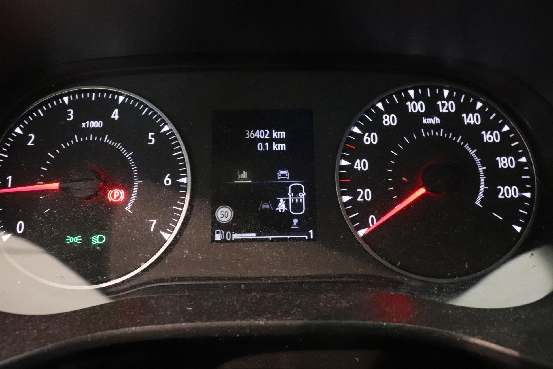 Dacia Sandero met kenteken HZT-57-D – autofoto 4