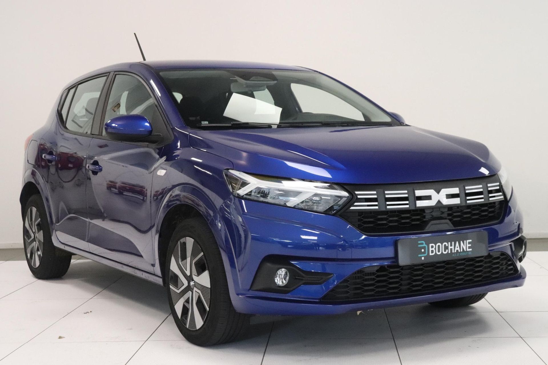 Dacia Sandero met kenteken HZT-57-D – autofoto 5