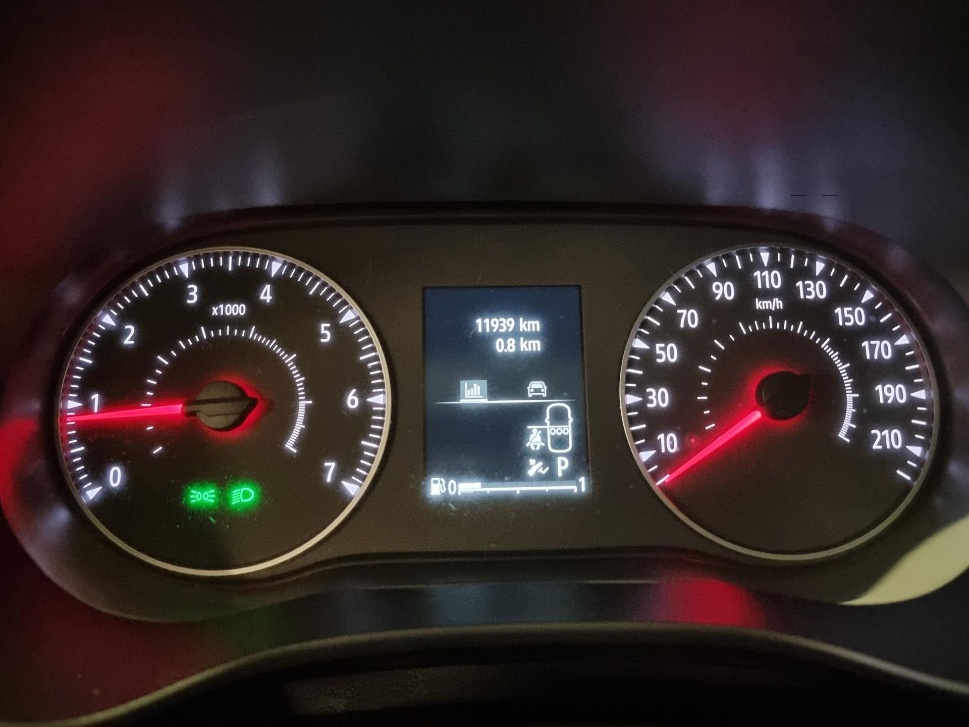 Dacia Sandero met kenteken JLX-94-N – autofoto 4