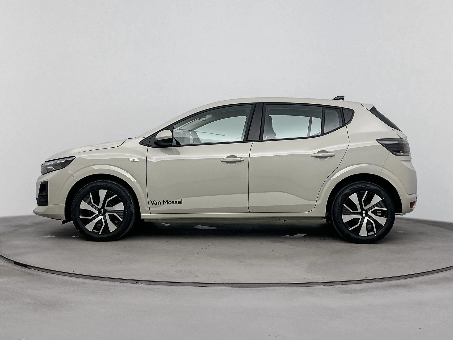 Dacia Sandero met kenteken JXX-37-K – autofoto 4