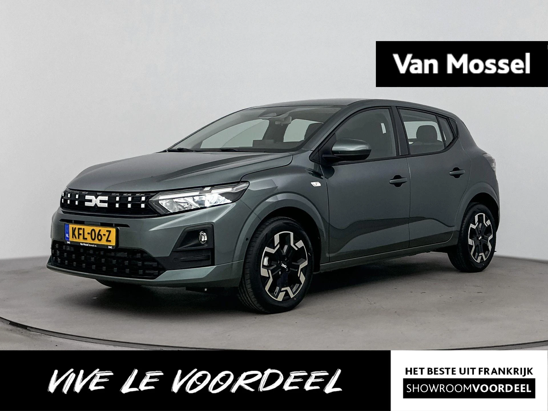 Dacia Sandero met kenteken KFL-06-Z – autofoto 2