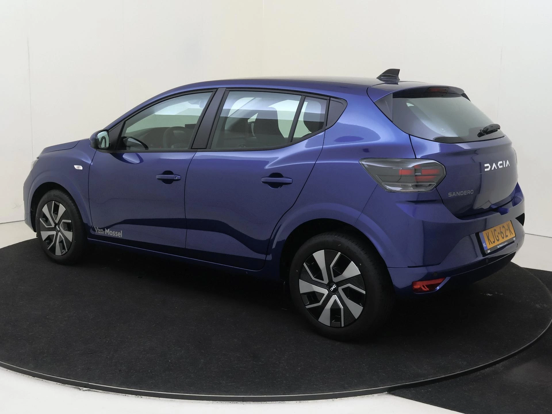 Dacia Sandero met kenteken KJG-62-K – autofoto 4